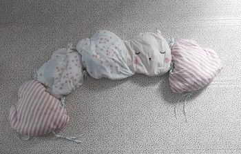 Tour de lit bébé Vertbaudet – étoiles, cœurs & nuages