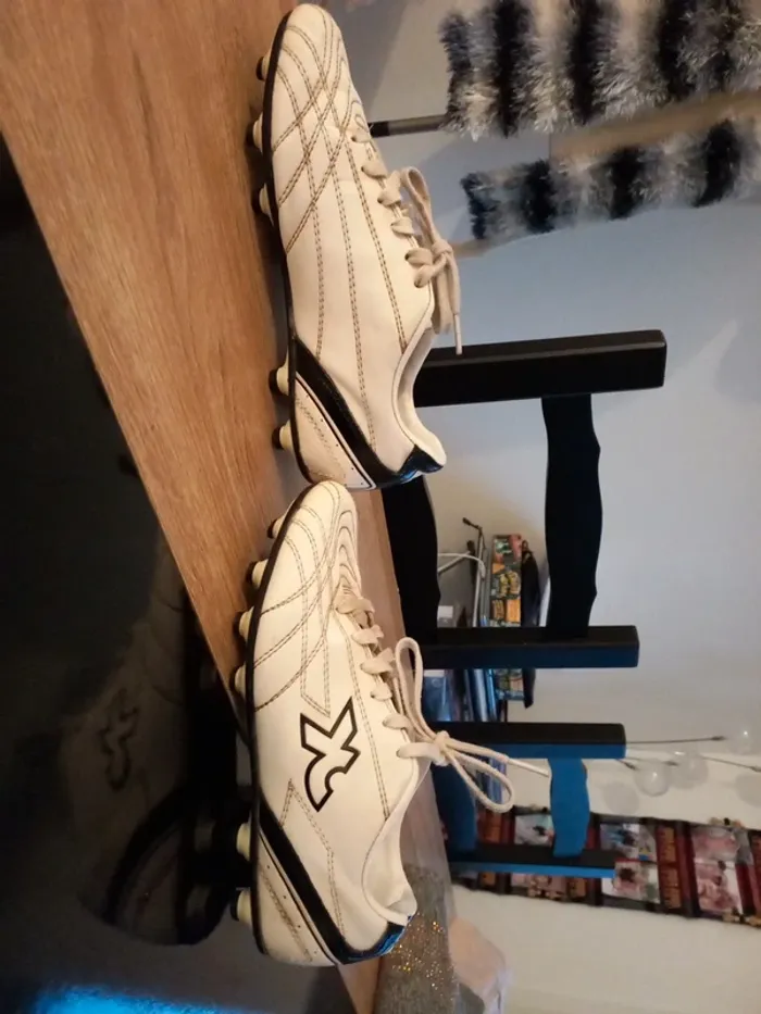 Chaussures de foot 35 - photo numéro 6