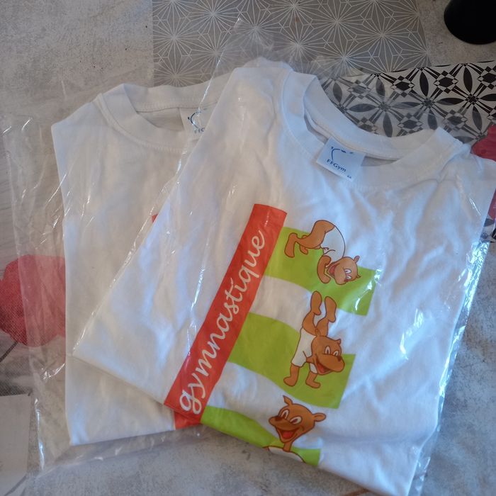 Lot de 2 tee-shirt neuf - photo numéro 3