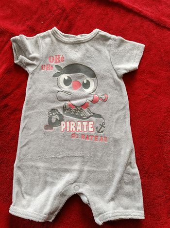 Grenouillère grise manches courtes 6 mois