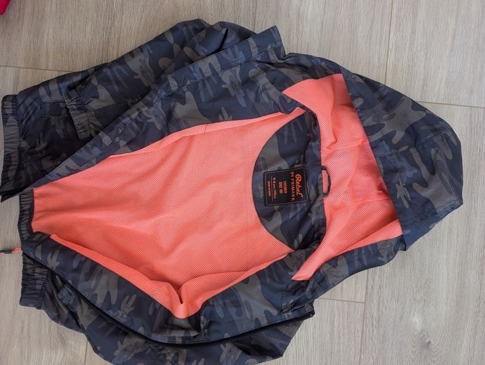 Veste coupe vent 5/6 ans - photo numéro 2