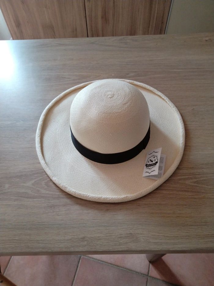 Panama femme