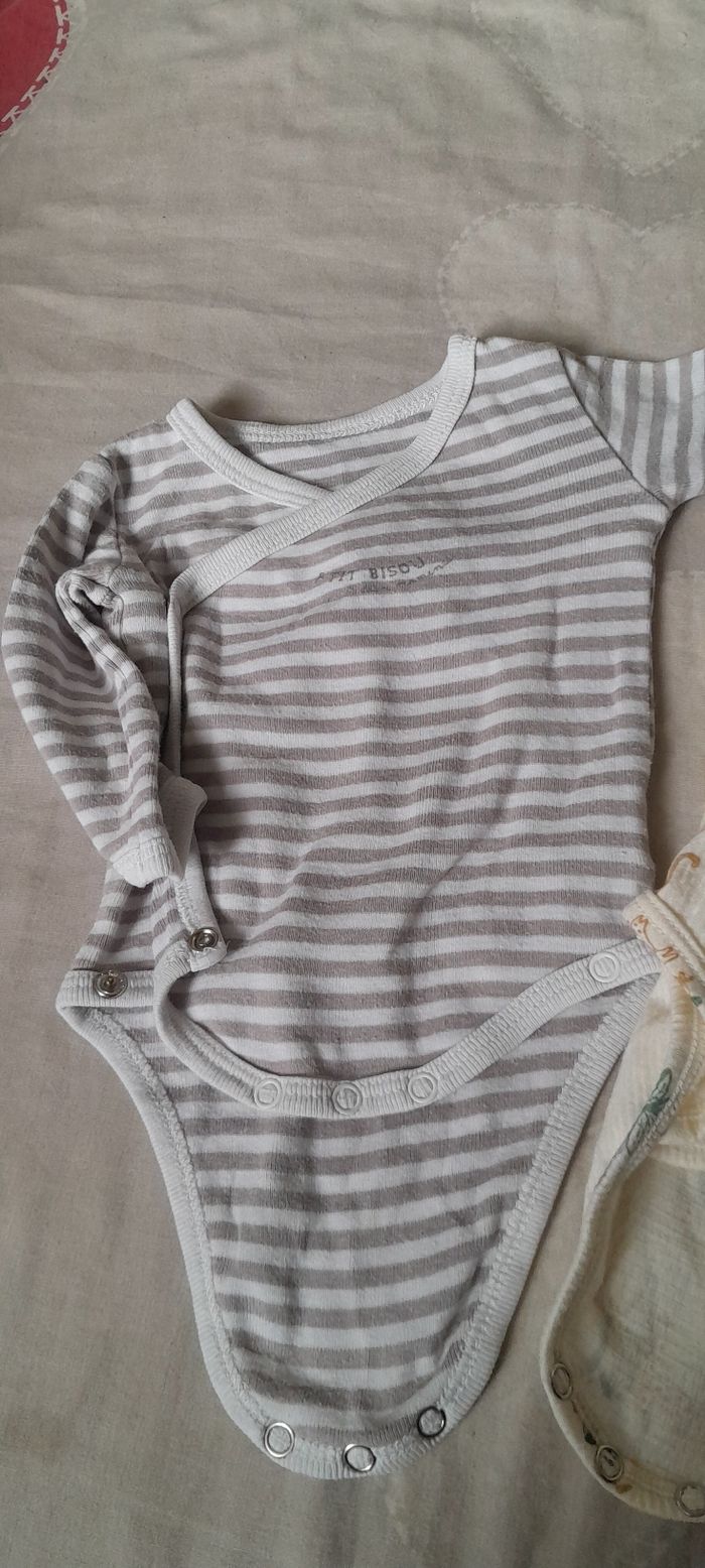 2 bodies - photo numéro 3