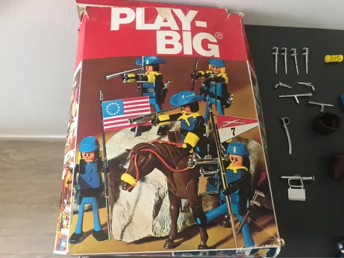 Jeu de construction Play-big les playmobils de l’Ouest - photo numéro 2