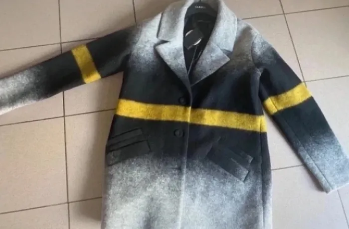 Superbe manteau de marque Mado et les autres  Taille 40 mais taille grand plus un 42 - photo numéro 5