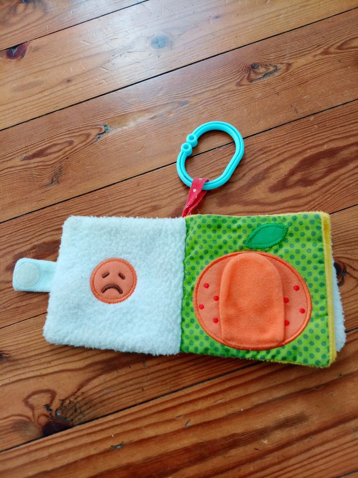 Livre tissu bébé - photo numéro 2