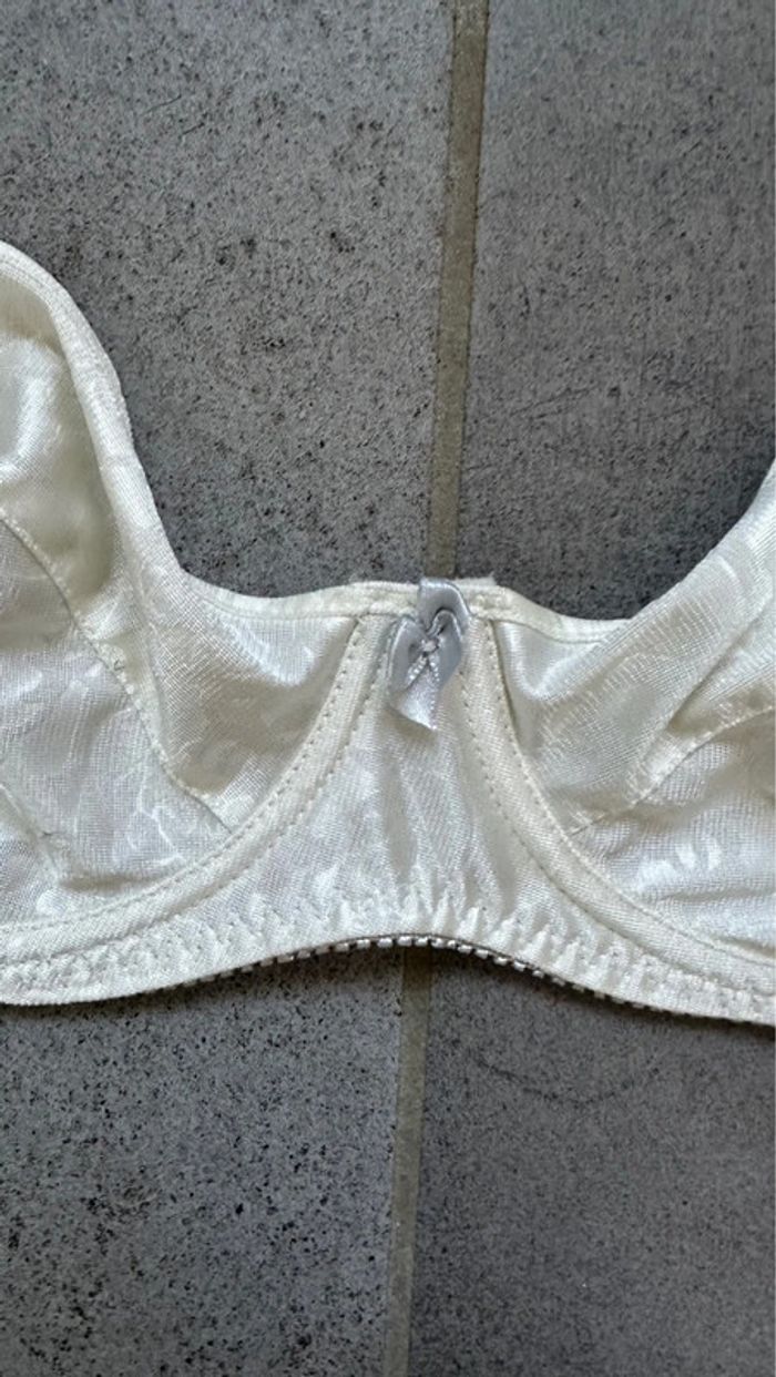🔆 ravissant soutien gorge 90 B en excellent état Valege - photo numéro 5