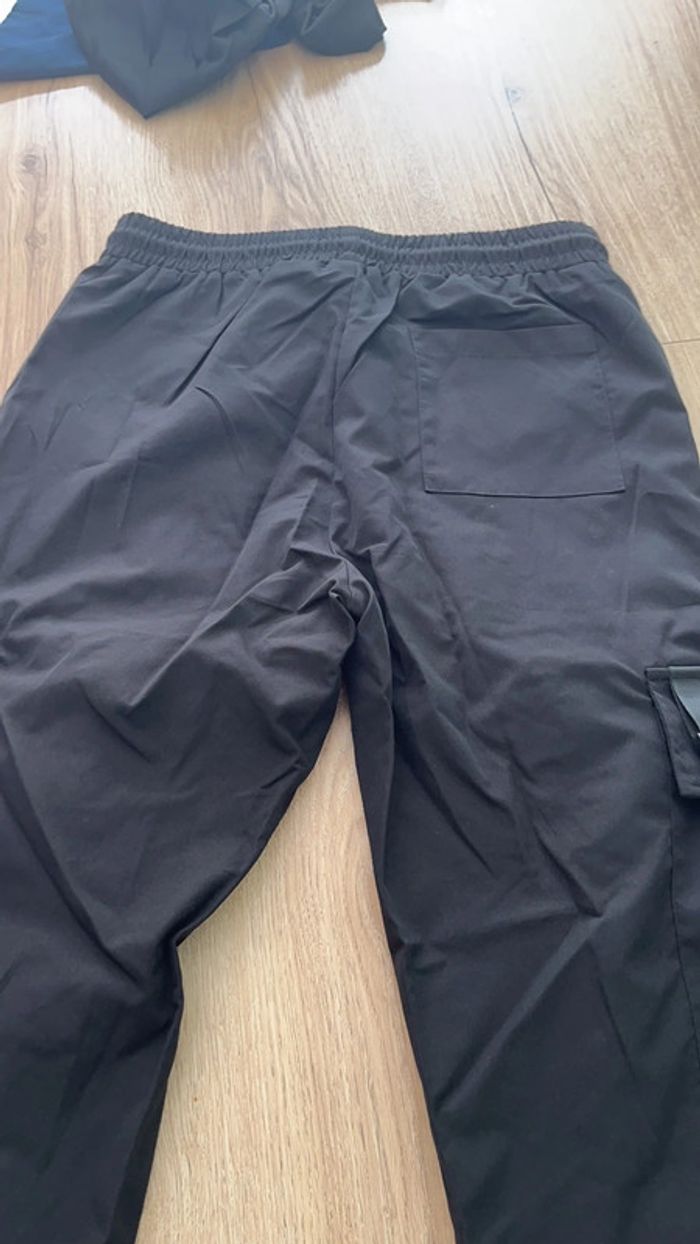 Pantalon Shein taille S, neuf jamais porté. - photo numéro 2