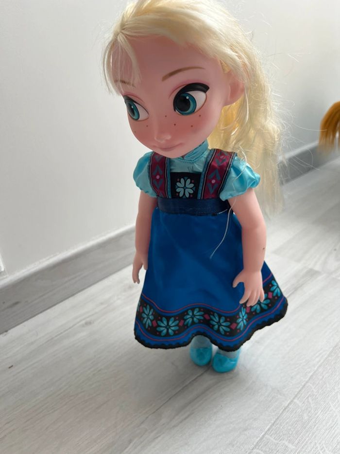 Poupée Elsa la reine des neiges  Disney - photo numéro 3