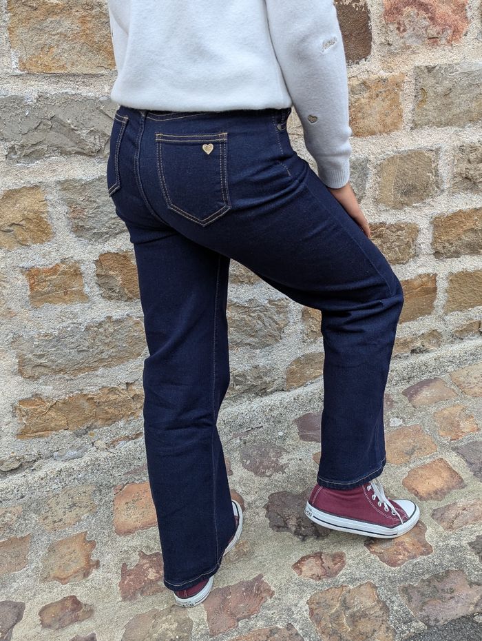 Jean large Québec bleu foncé brut
Taille 16 ans - photo numéro 4