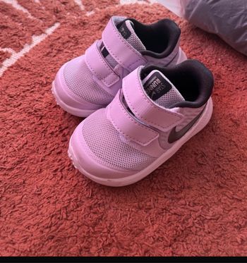 Basket taille 18,5 violette