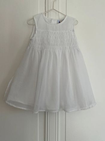 Robe blanche 6 mois