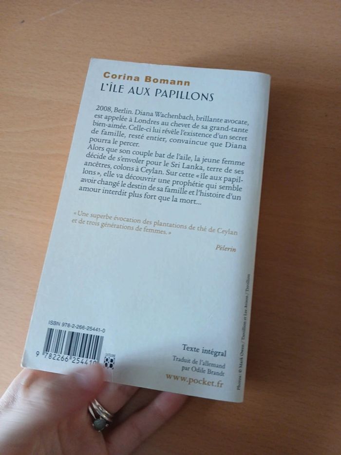 L'ile au papillons corina bomann - photo numéro 2