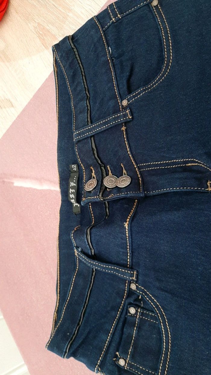 Pantalon jeans taille 42 - photo numéro 2