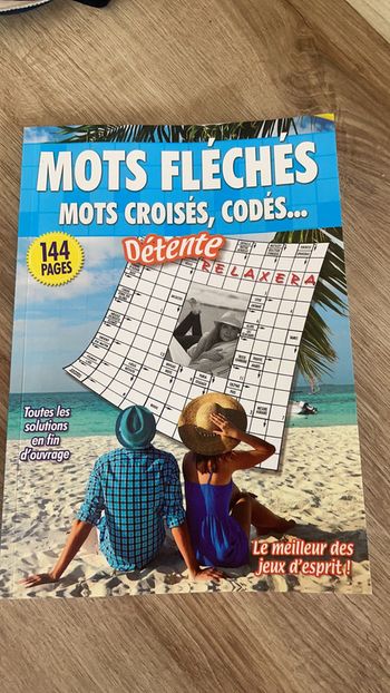 Mots Fléchés 144 pages