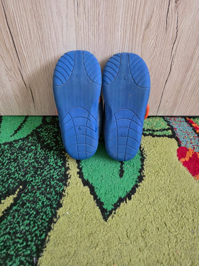 CHAUSSONS GARÇON PAW PATROL BLEU/ORANGE PORTER 1 FOIS TAILLE 28 - photo numéro 9