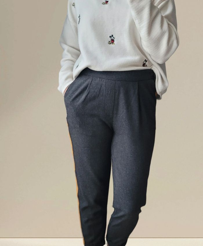 Pantalon Pull and Bear Taille 38 - photo numéro 8