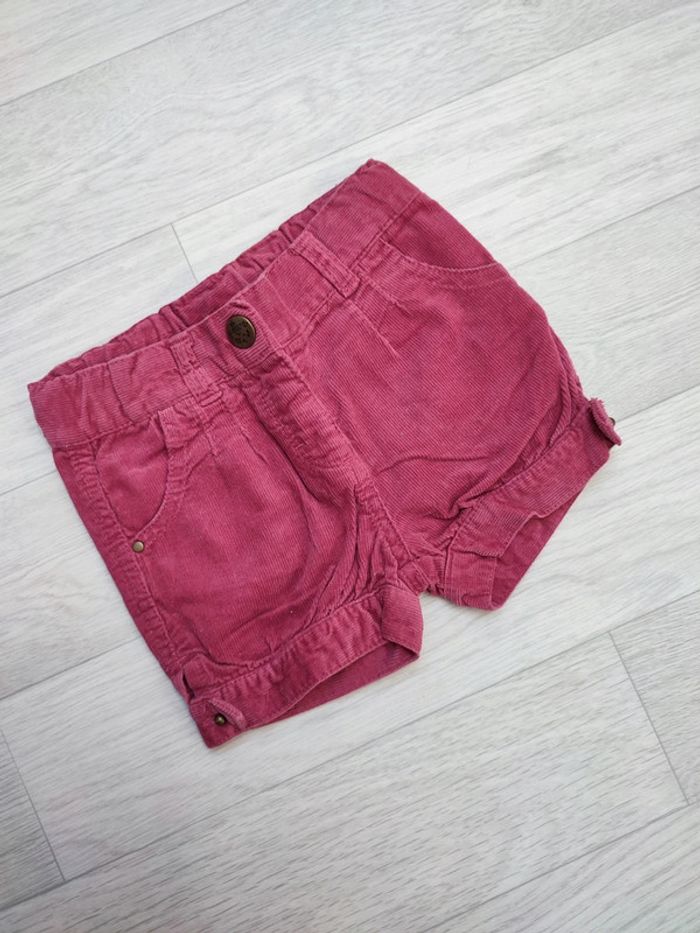 Short en velours 18 mois très bon état