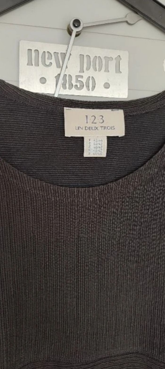 Tee-shirt 1.2.3. 42/44 - photo numéro 2