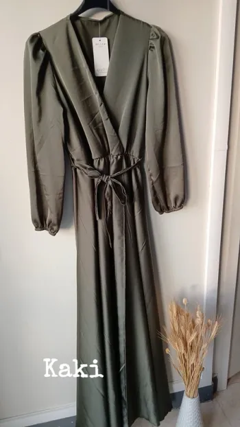 Robe satinée