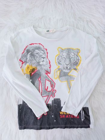 T shirt manches longues avec imprimés 6/8ans N*0145