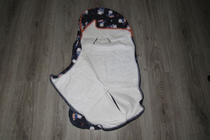 CHANCELIÈRE POUR SIÈGE AUTO OU COSY MARINE - TAILLE UNIQUE - n°02 - photo numéro 2