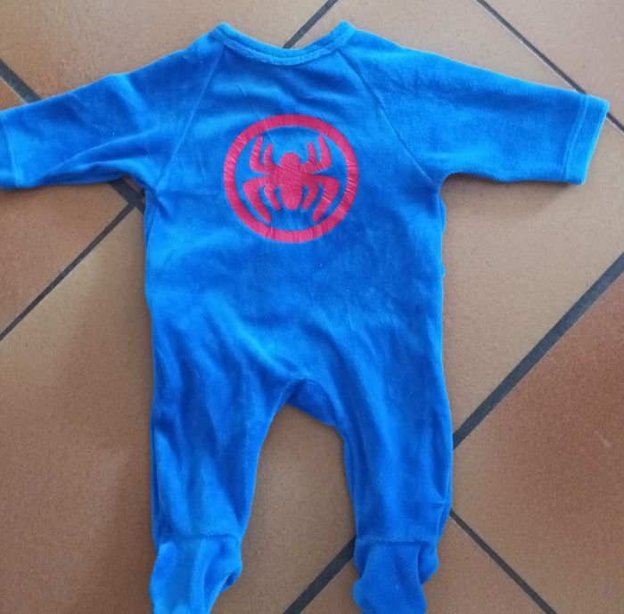 Pyjama spiderman neuf 0 mois naissance