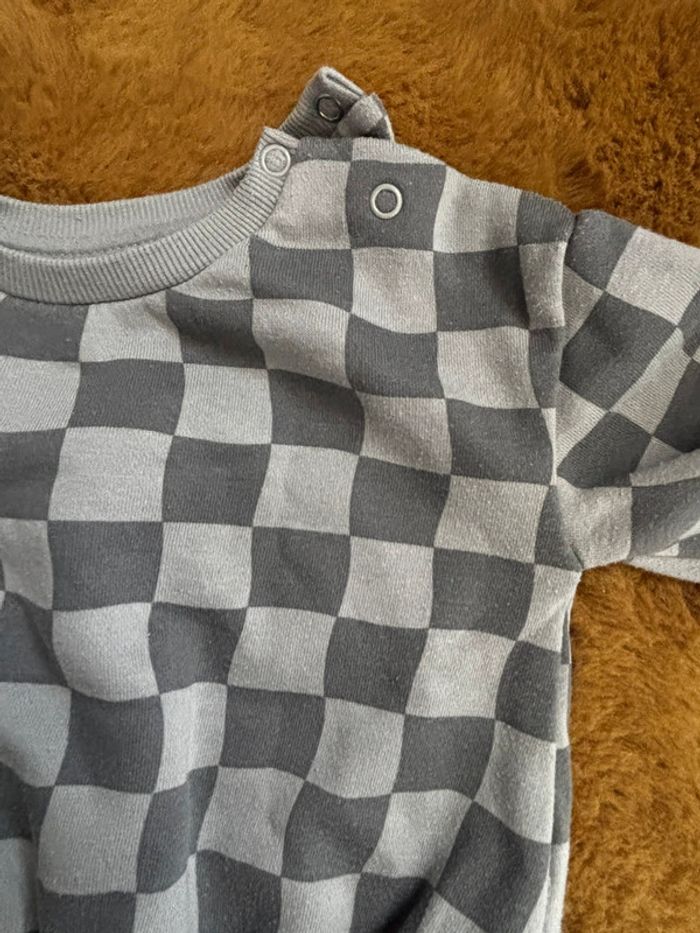 Ensemble jogging carreaux gris Primark t.9m - photo numéro 3