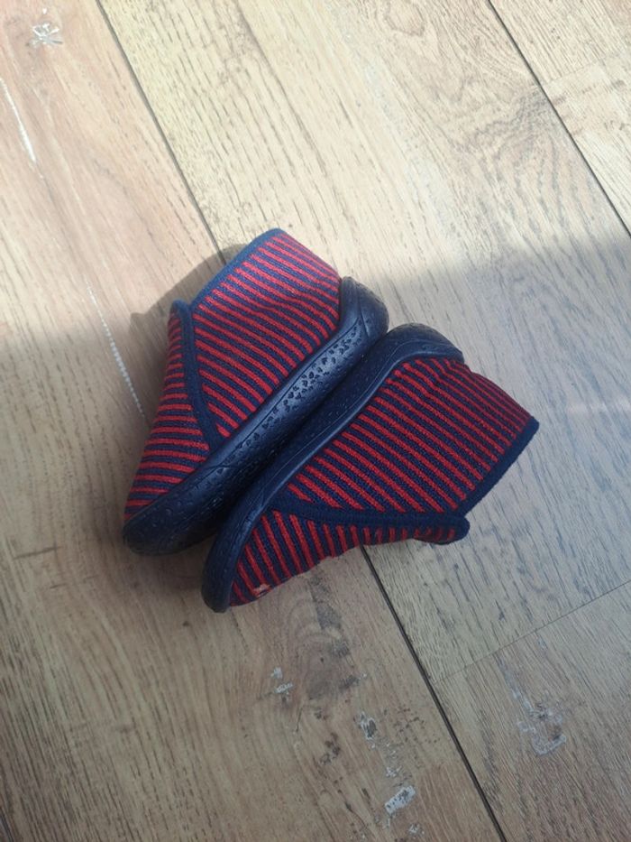 Chaussons 19 - photo numéro 4