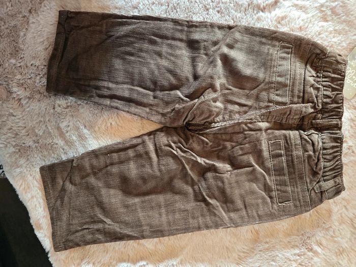 Pantalon neuf côtelé - photo numéro 2