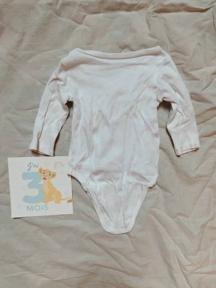 Body du pareil au même 3 mois - photo numéro 2