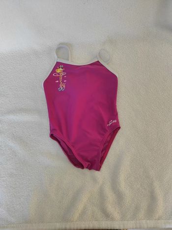 Maillot de bain rose une pièce fini bretelle