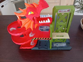 Circuit dragon
