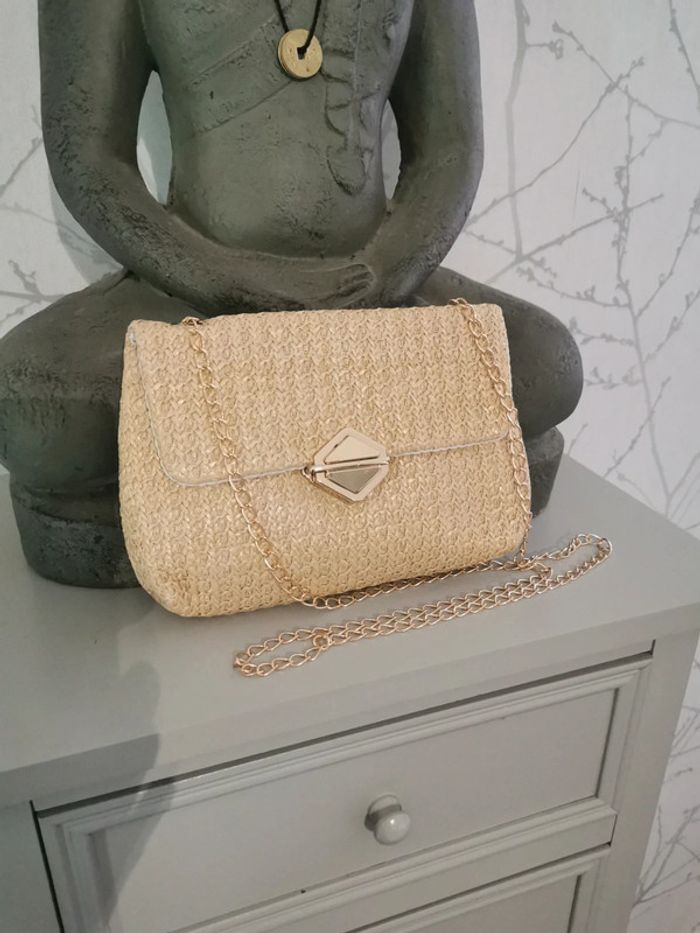 Sac en paille en bandoulière femme tendance