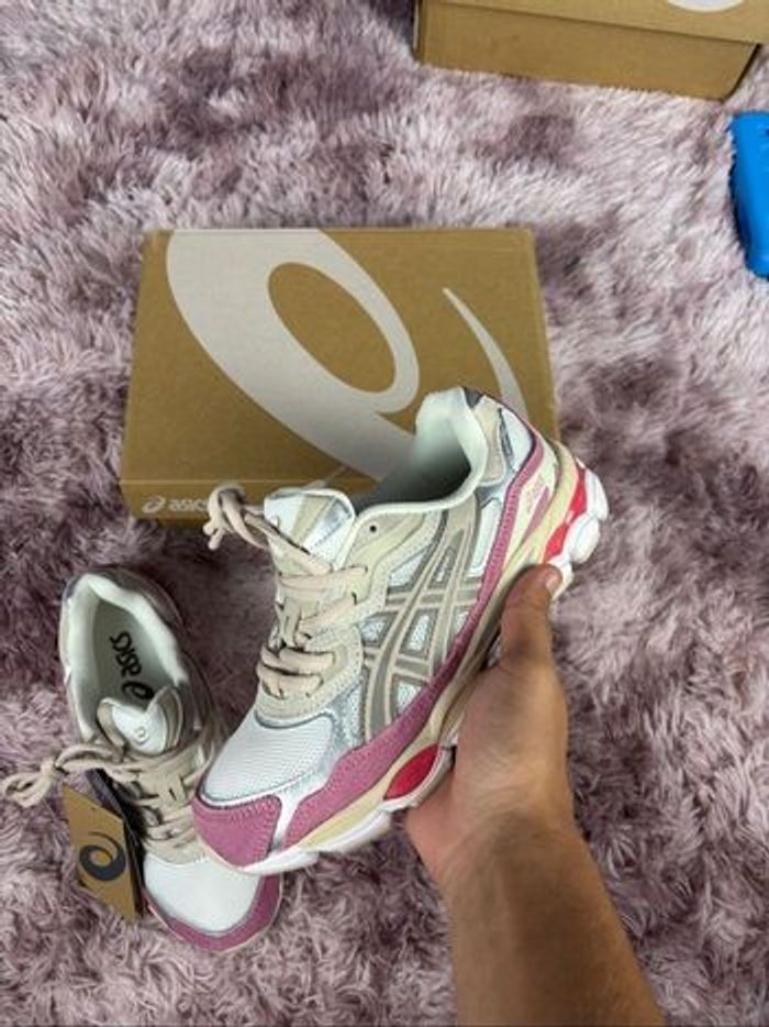 Asics gel NYC pink minéral crème rose neuf taille 43,5 - photo numéro 2