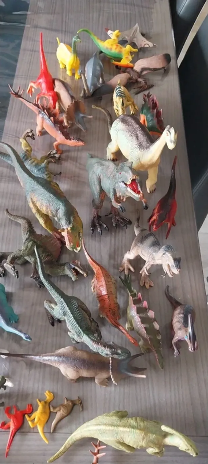 Lot de dinosaures. Une 40aine en excellent état voir neufs. - photo numéro 6