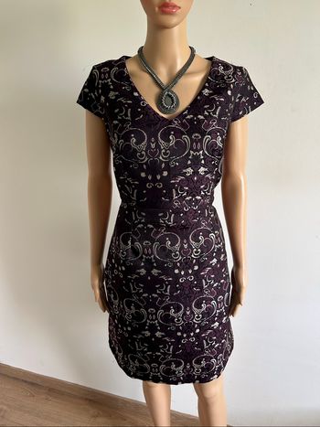 Robe imprimée neuve à manches courtes Jacqueline Riu taille 40