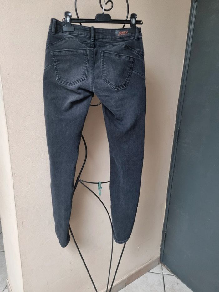 Jeans noir - photo numéro 2