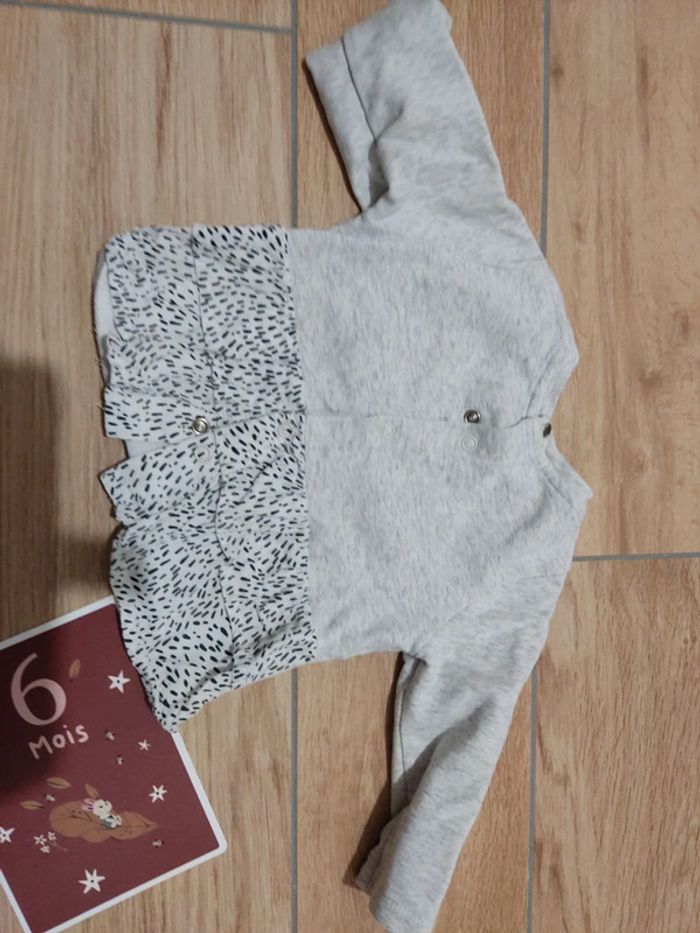 Pull IKKS 6 mois - photo numéro 5