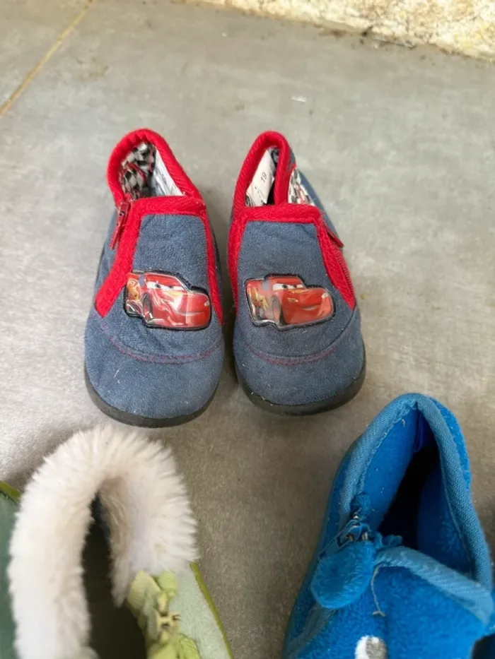 Lot de 3 paires de chaussons pointure 19 cars, moutons - photo numéro 4