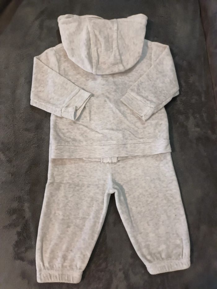 Ensemble 6 mois - photo numéro 2