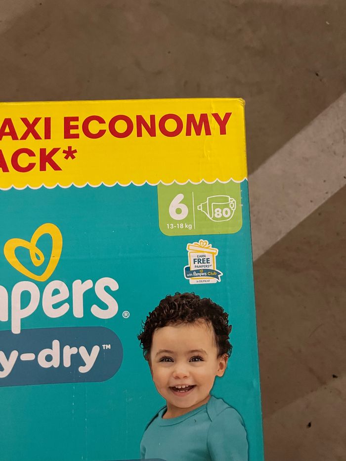 2cartons couches t 6 Pampers - photo numéro 2