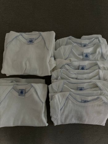 6 bodys et 5 maillot de corps