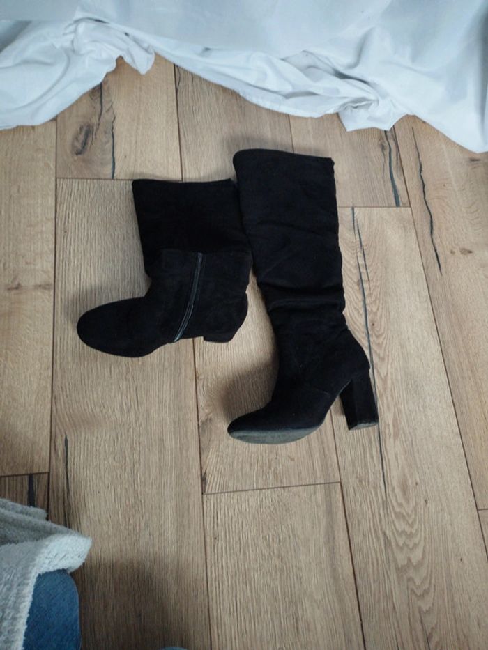 Bottes en velours - photo numéro 3
