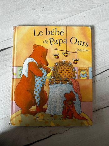 Le bébé de papa ours