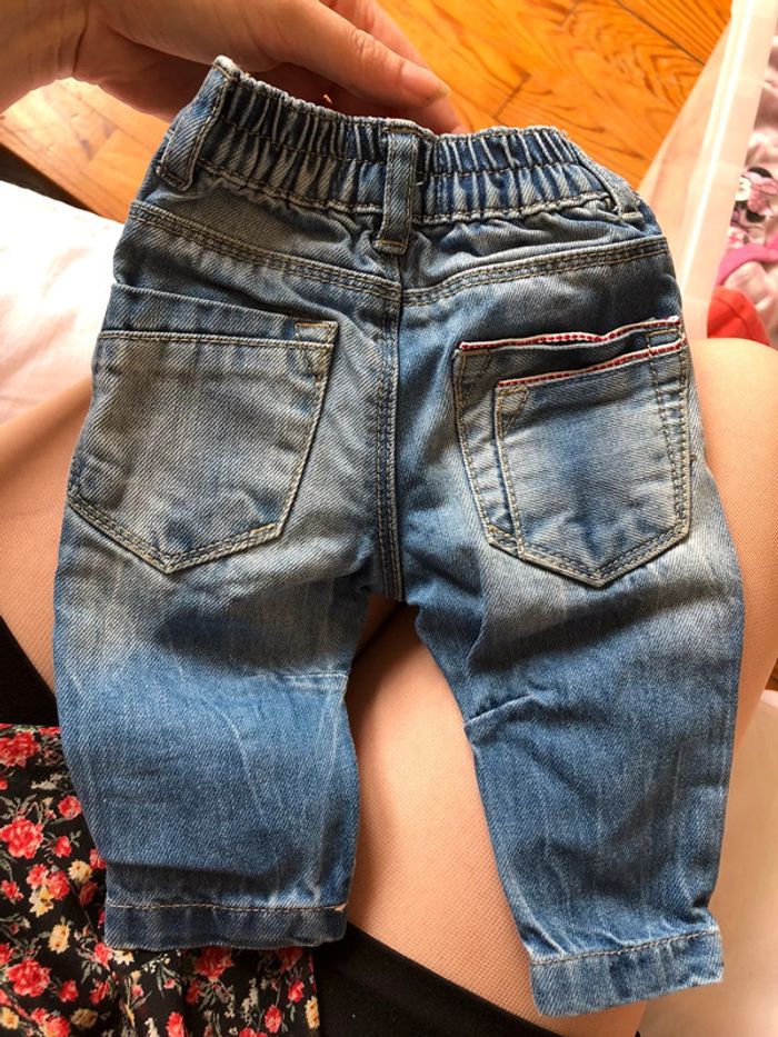 Jean neuf - photo numéro 2