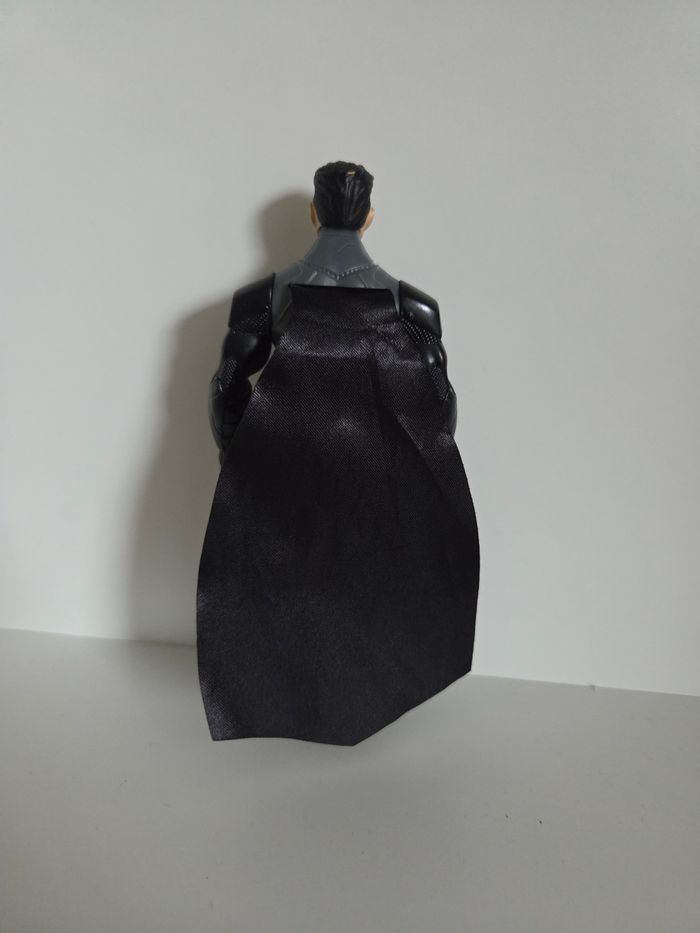 Figurine Articulée robin (DC Comics) - Version Rebirth/Armure Grise 15 cm - photo numéro 3