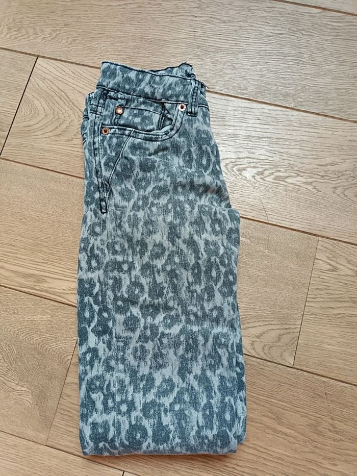 Très beau pantalon - photo numéro 3