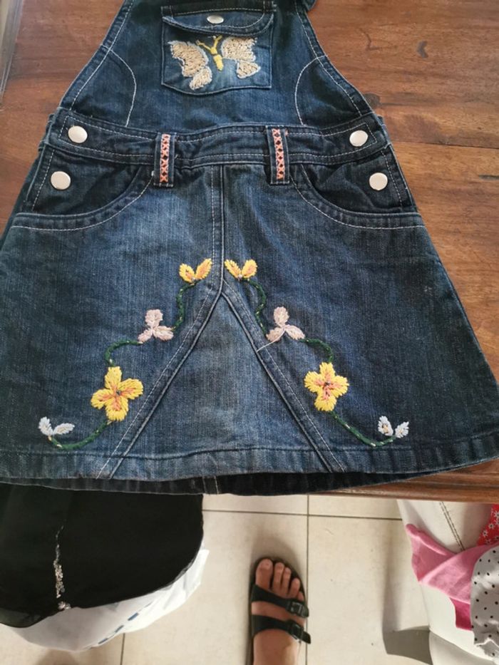 Jupe salopette en jean 1 er rôle en 6 ans - photo numéro 3