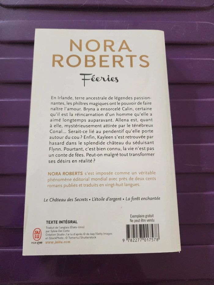 Livre de poche "féeries" de Nora Roberts - photo numéro 2